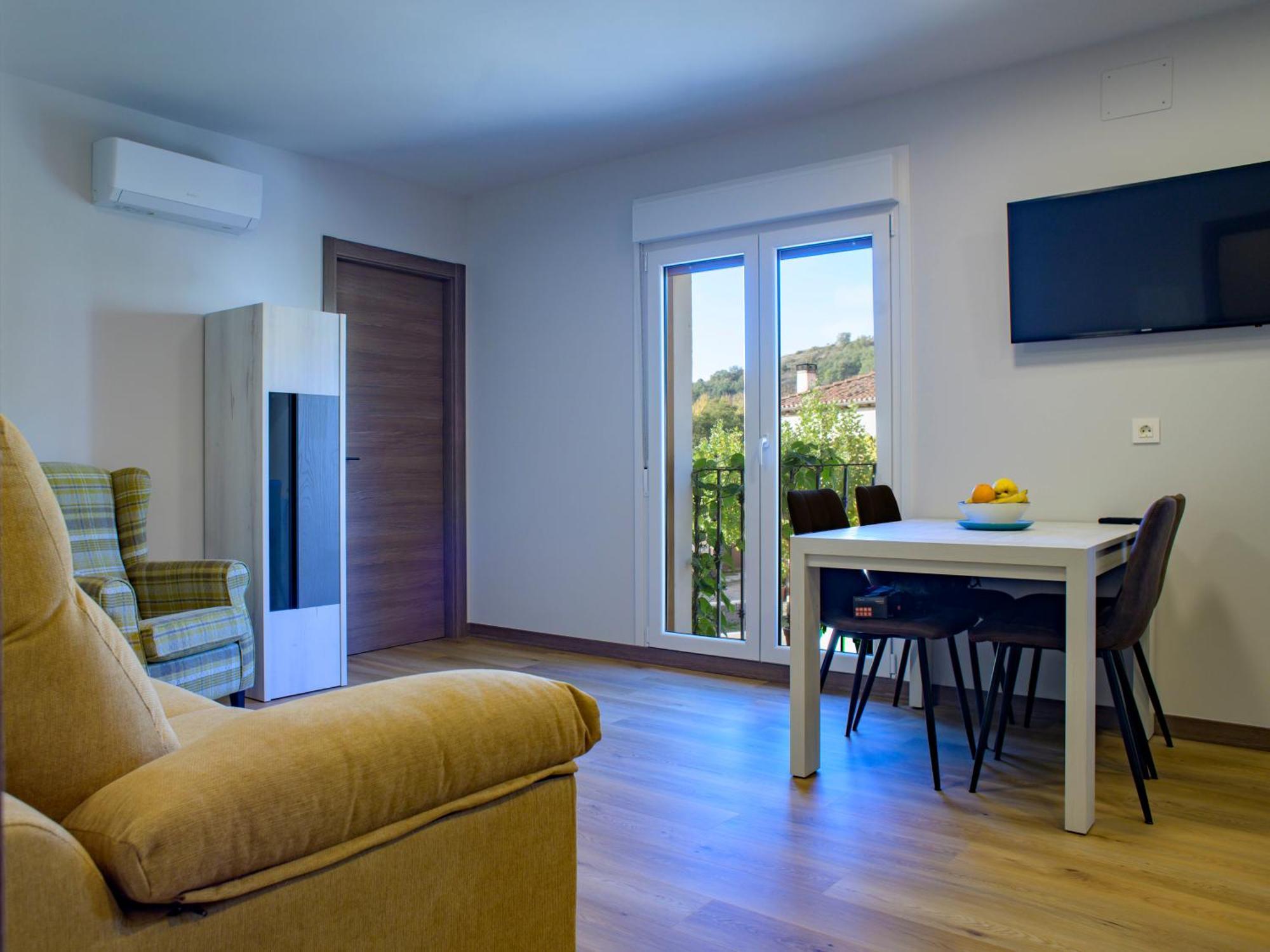 Apartamentos El Puente Covarrubias Ngoại thất bức ảnh